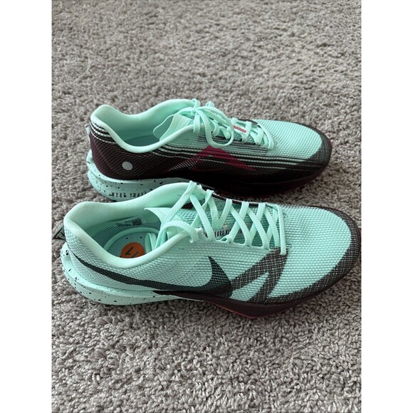 Nike Kiger 10 Mint Foam Burgundy Seaweed Sneakers FV3929-301 Size 11 Mens New main image 7